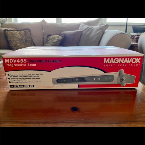 Magnavox MDV458 Progressive Scan DVD Video Player 📀 - Picture 3 of 5